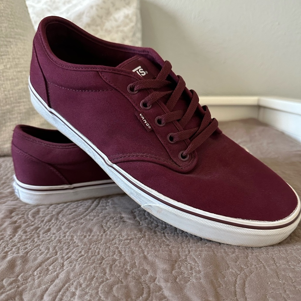 Men’s Maroon Vans